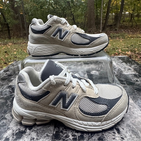 New Balance Other - New Balance 2002R  Sneakers Size 11 Boys